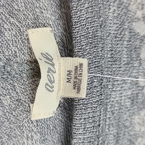 Aerie Women's Meduim Shirt.  New - Picture 4 of 5